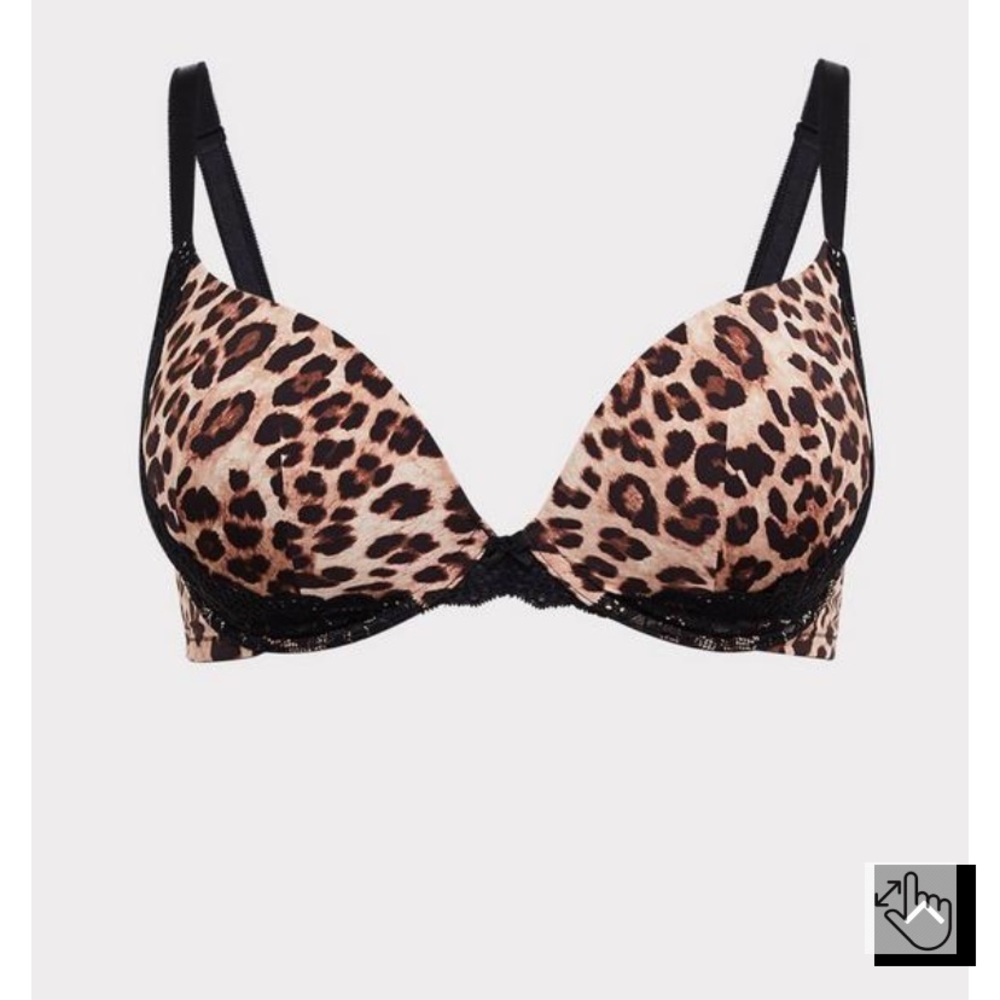 TORRID 40DDD — LEOPARD MICROFIBER & BLACK LACE PUSH-UP PLUNGE BRA